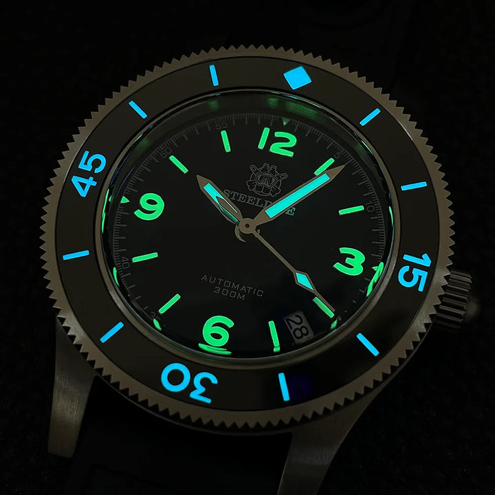 Steeldive SD1952 300M Diver