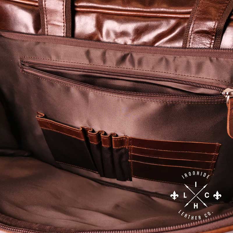 Voyager Leather Messenger Bag